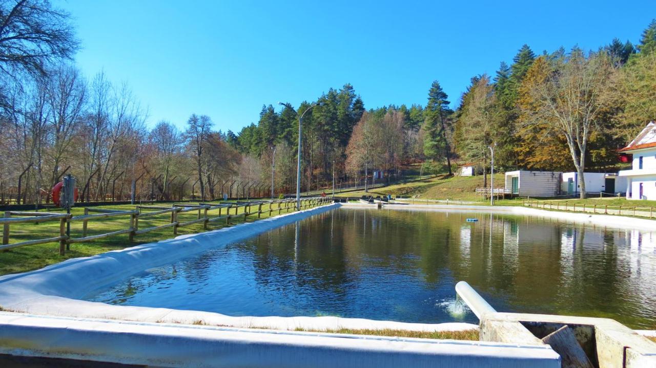 Boticas Parque Natur Houses ภายนอก รูปภาพ